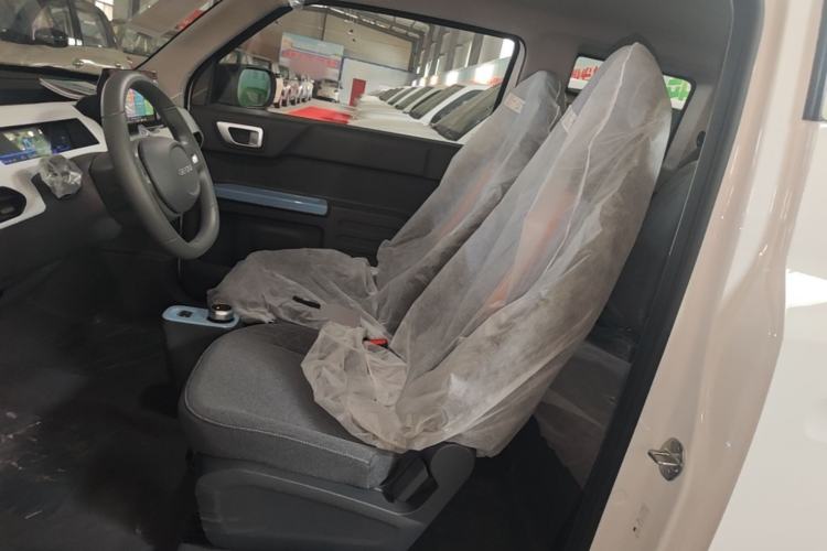 Used Geely Galaxy Panda 2024 Panda Mini 200km Endurance Bear Left Front Seat