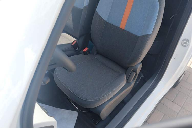 Used Geely Galaxy Panda 2024 Panda Mini 200km Endurance Bear Left Front Seat