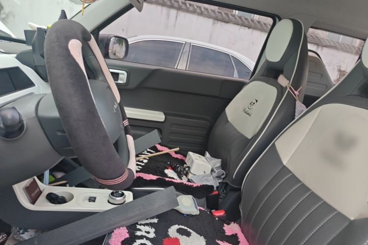 Used Geely Galaxy Panda 2024 Panda Mini 200km Longteng PRO Edition Left Front Seat