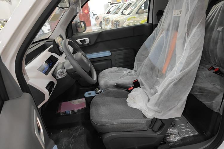Used Geely Galaxy Panda 2024 Panda Mini 200km Endurance Bear Left Front Seat