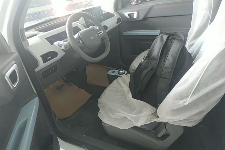 Used Geely Galaxy Panda 2024 Panda Mini 200km Endurance Bear Left Front Seat