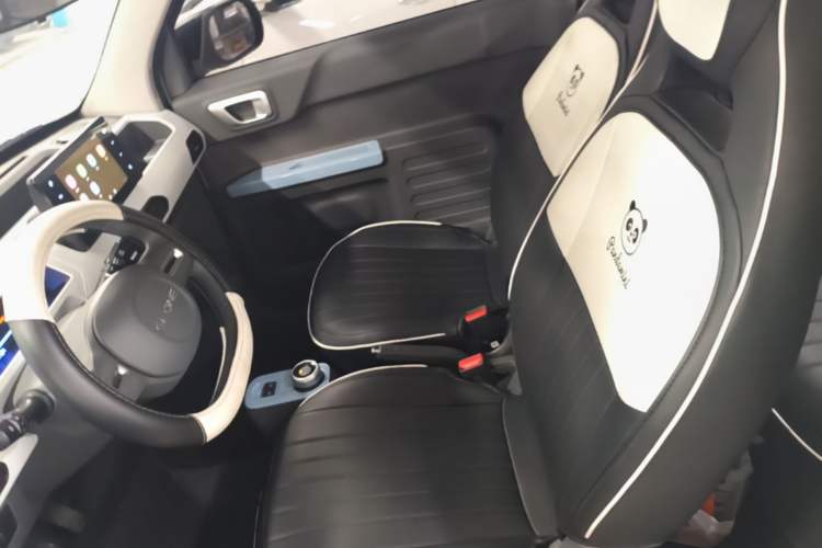 Used Geely Galaxy Panda 2024 Panda Mini 200km Longteng PRO Edition Left Front Seat