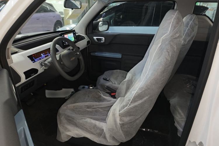 Used Geely Galaxy Panda 2024 Panda Mini 200km Endurance Bear Left Front Seat