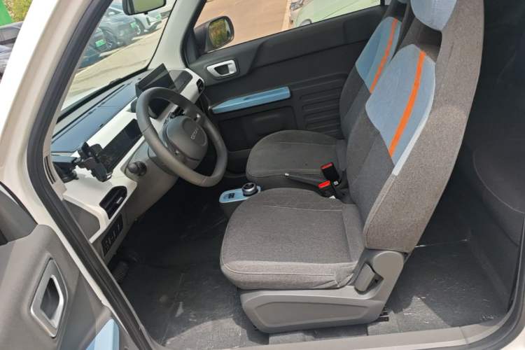 Used Geely Galaxy Panda 2024 Panda Mini 200km Endurance Bear Left Front Seat