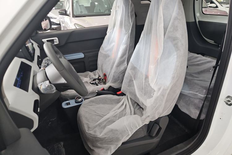 Used Geely Galaxy Panda 2024 Panda Mini 200km Endurance Bear Left Front Seat