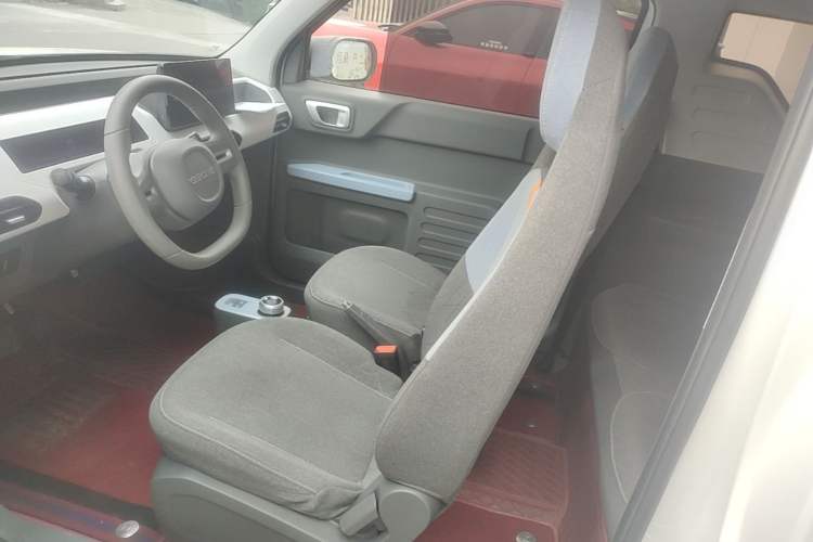 Used Geely Galaxy Panda 2024 Panda Mini 200km Endurance Bear Left Front Seat