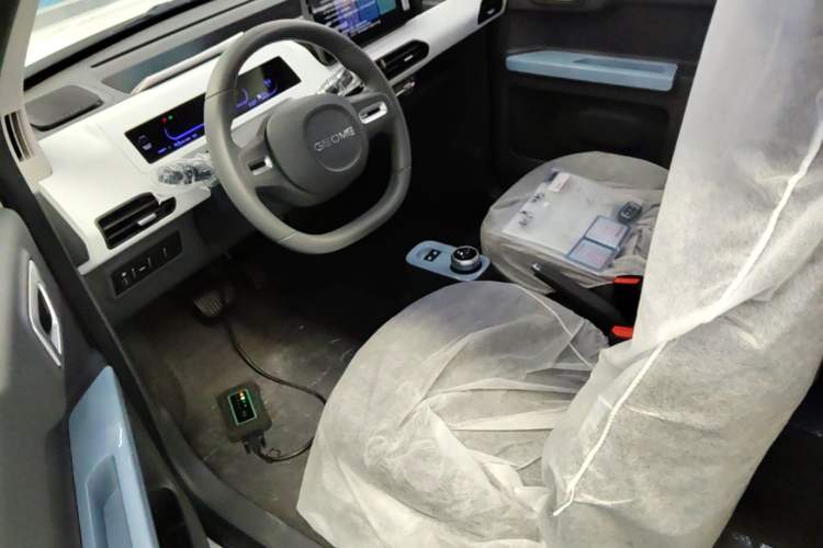Used Geely Galaxy Panda 2024 Panda Mini 200km Endurance Bear Left Front Seat