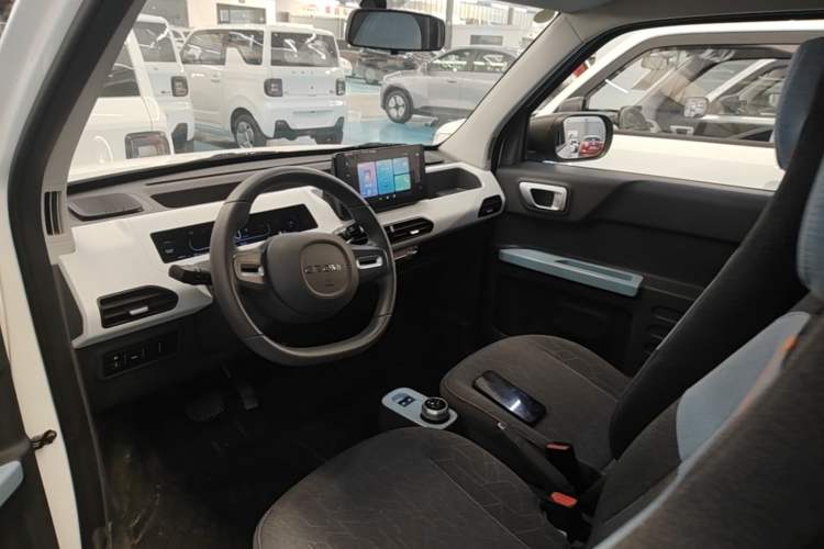 Used Geely Galaxy Panda 2024 Panda Mini 200km Endurance Bear Left Front Seat