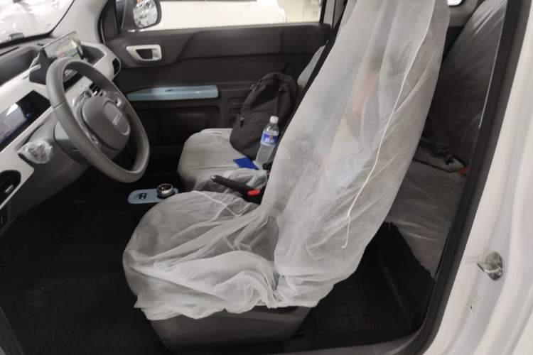 Used Geely Galaxy Panda 2024 Panda Mini 200km Endurance Bear Left Front Seat