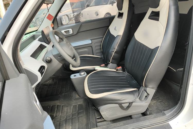 Used Geely Galaxy Panda 2024 Panda Mini 200km Endurance Bear Left Front Seat