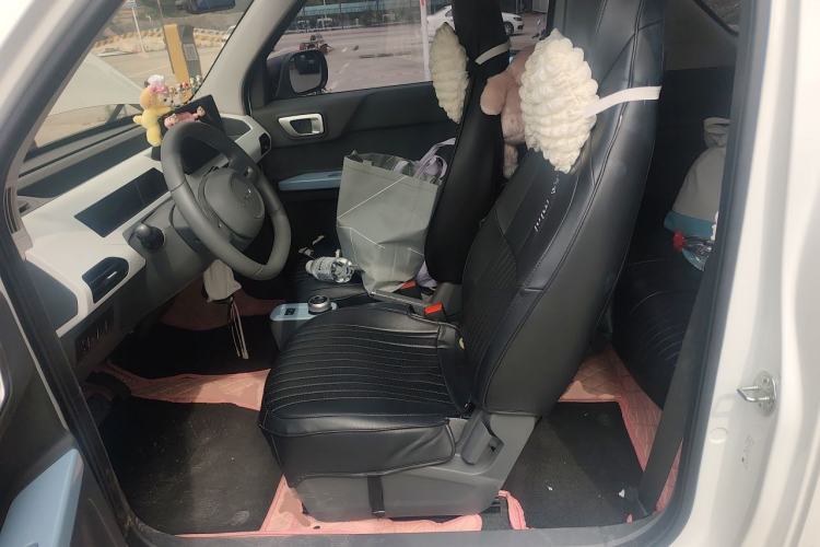Used Geely Galaxy Panda 2024 Panda Mini 200km Endurance Bear Left Front Seat