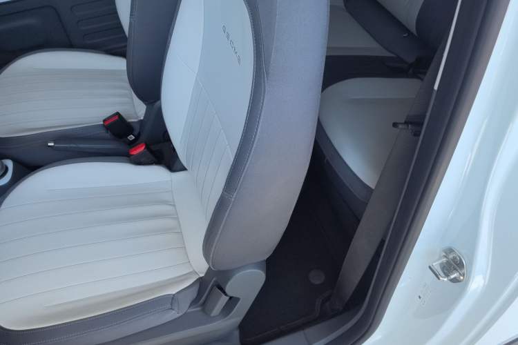 Used Geely Galaxy Panda 2024 200km Panda Kart Left Front Seat