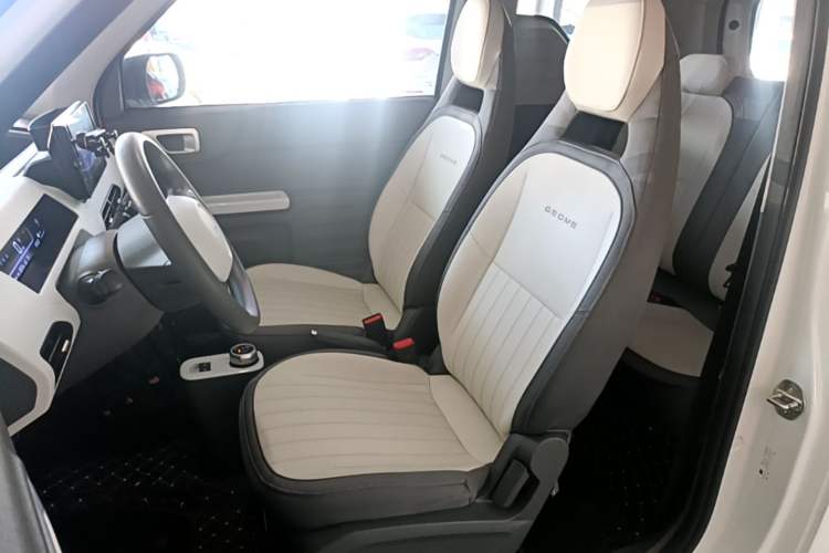 Used Geely Galaxy Panda 2024 200km Panda Kart Left Front Seat