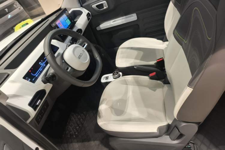 Used Geely Galaxy Panda 2024 200km Panda Rider Left Front Seat
