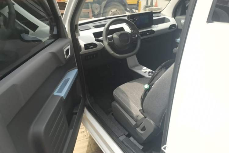 Used Geely Galaxy Panda 2024 Panda Mini 200km Longteng PRO Edition Left Front Seat