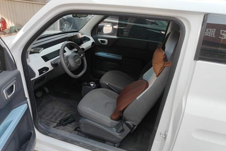 Used Geely Galaxy Panda 2024 Panda Mini 200km Endurance Bear Left Front Seat