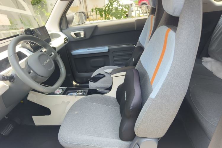 Used Geely Galaxy Panda 2024 Panda Mini 200km Endurance Bear Left Front Seat