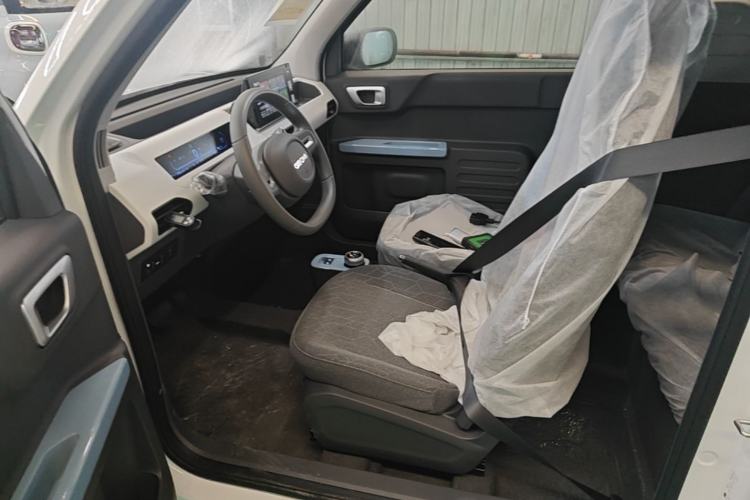 Used Geely Galaxy Panda 2024 Panda Mini 200km Longteng PRO Edition Left Front Seat