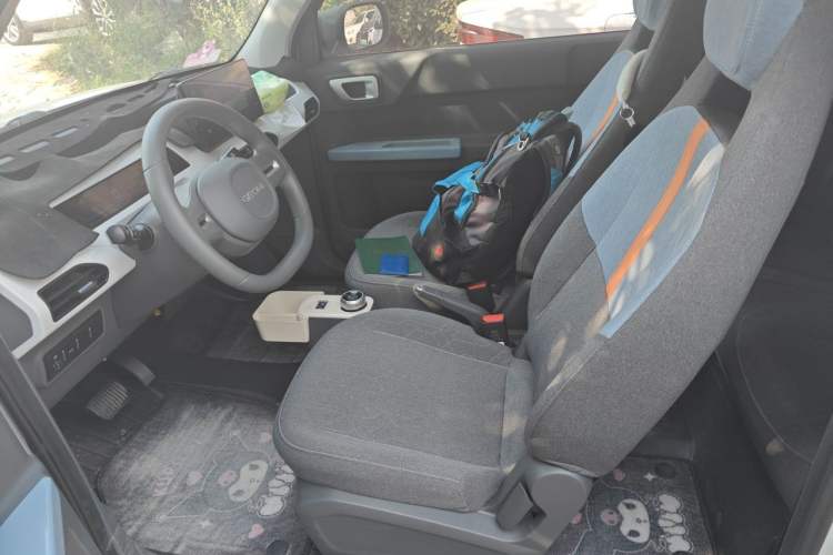 Used Geely Galaxy Panda 2024 Panda Mini 200km Endurance Bear Left Front Seat