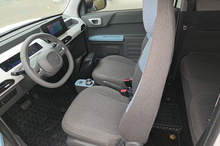 Used Geely Galaxy Panda 2024 Panda Mini 200km Endurance Bear Left Front Seat
