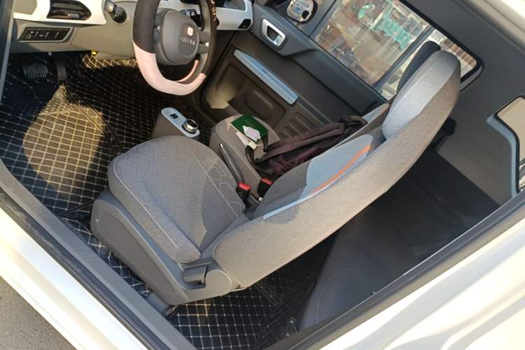 Used Geely Galaxy Panda 2024 Panda Mini 200km Longteng PRO Edition Left Front Seat