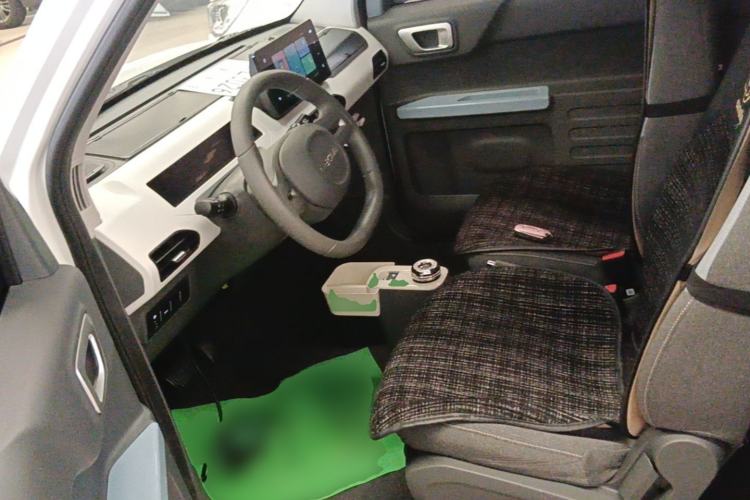 Used Geely Galaxy Panda 2024 Facelifted Panda Mini 200km Dragon Edition Left Front Seat