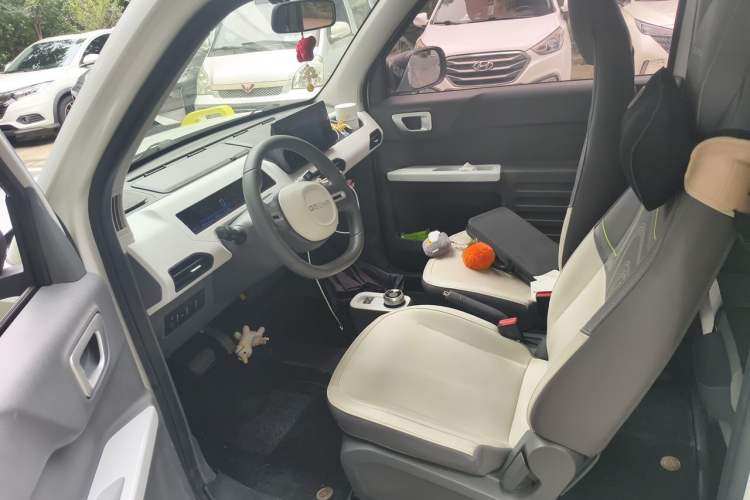 Used Geely Galaxy Panda 2024 200km Panda Rider Left Front Seat