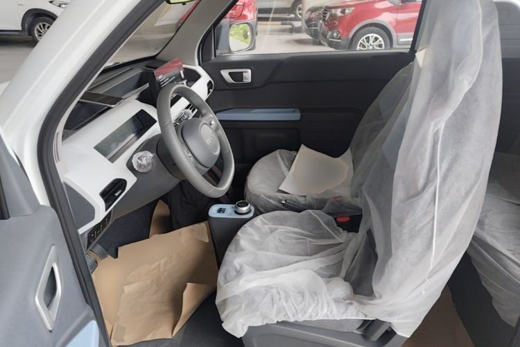 Used Geely Galaxy Panda 2024 Panda Mini 200km Endurance Bear Left Front Seat