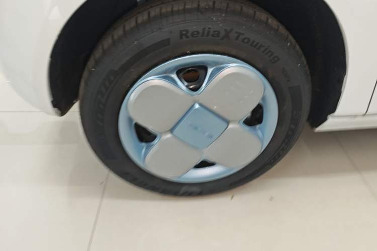Used Geely Galaxy Panda 2024 Panda Mini 200km Endurance Bear Left Front Wheel Hub