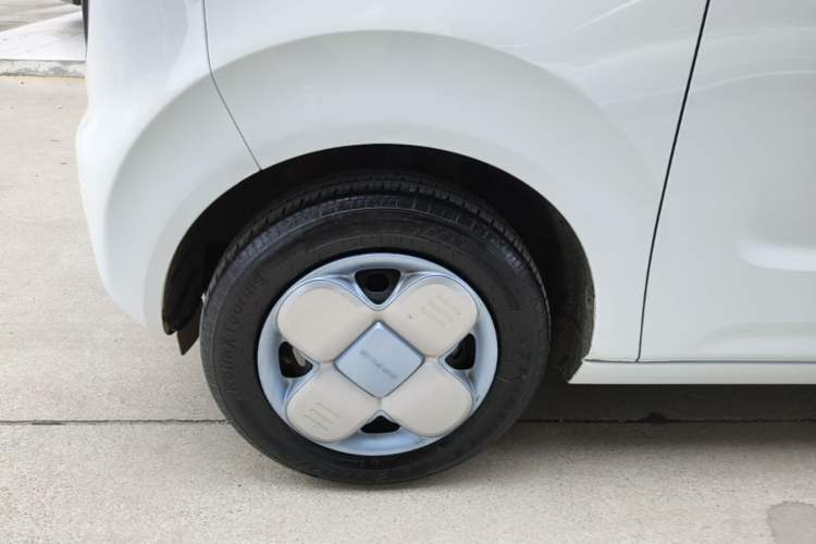 Used Geely Galaxy Panda 2024 Panda Mini 200km Endurance Bear Left Front Wheel Hub