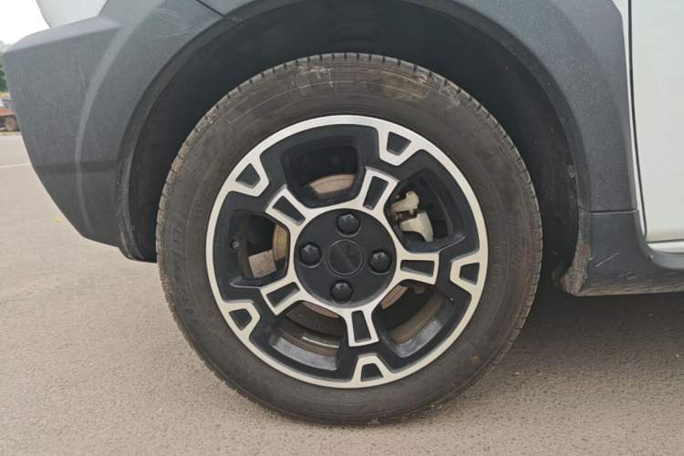 Used Geely Galaxy Panda 2024 200km Panda Rider Left Front Wheel Hub