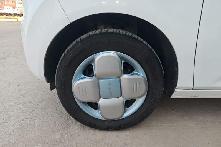 Used Geely Galaxy Panda 2024 Panda Mini 200km Endurance Bear Left Front Wheel Hub