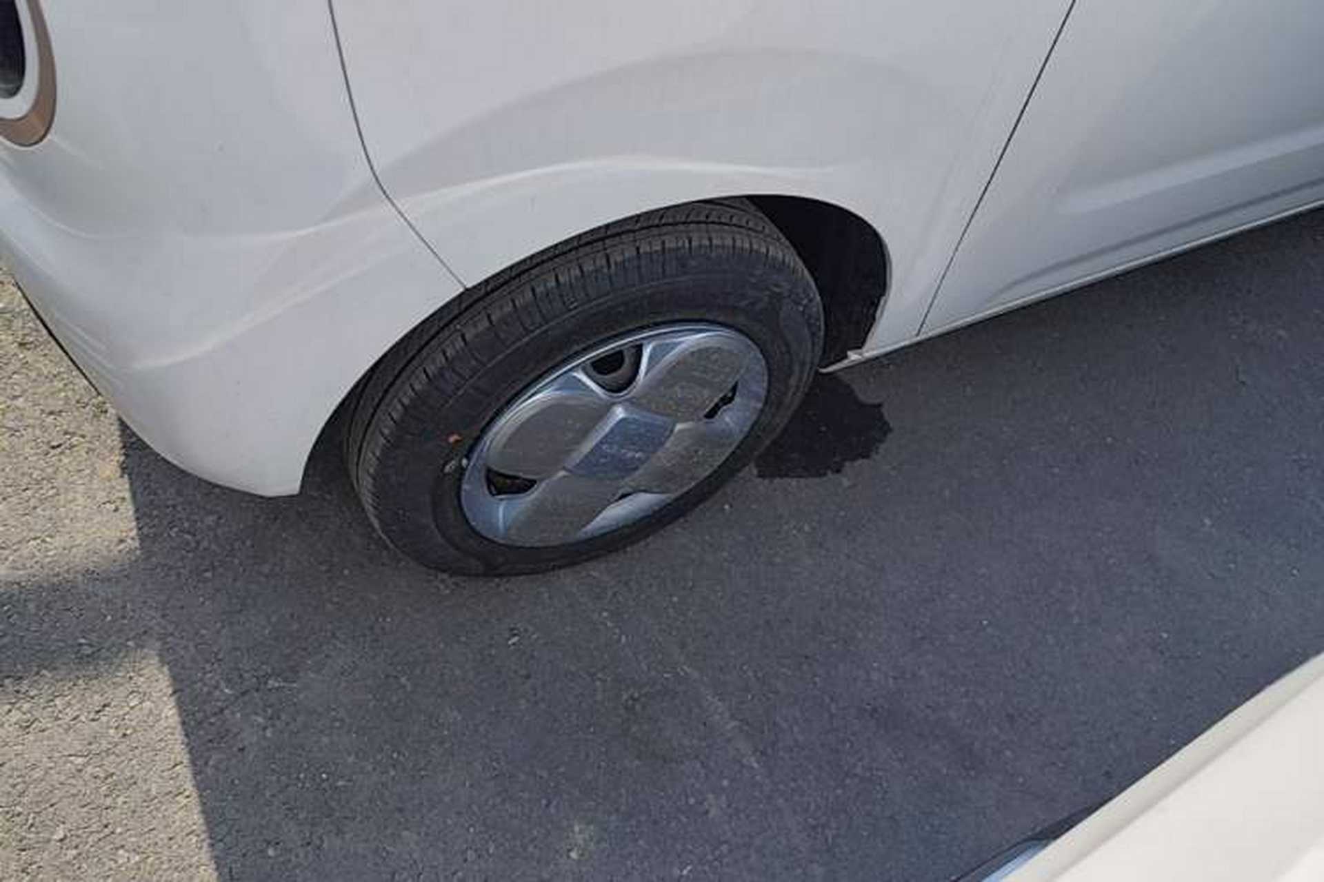 Used Geely Galaxy Panda 2024 Panda Mini 200km Endurance Bear Left Front Wheel Hub
