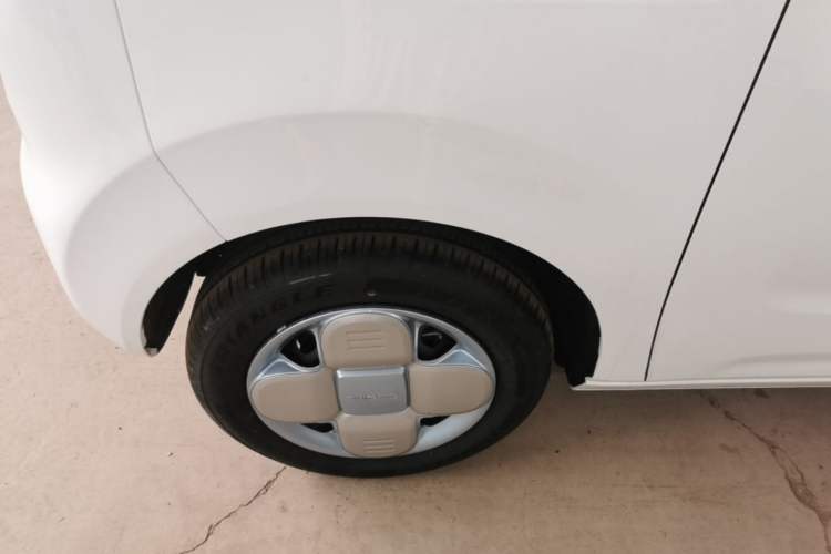 Used Geely Galaxy Panda 2024 Panda Mini 200km Endurance Bear Left Front Wheel Hub