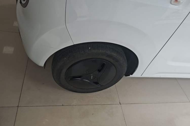 Used Geely Galaxy Panda 2024 Panda Mini 200km Endurance Bear Left Front Wheel Hub