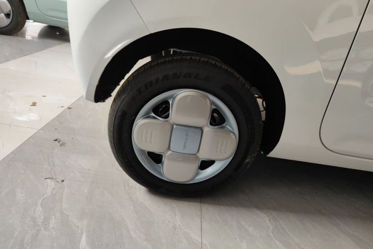 Used Geely Galaxy Panda 2024 Panda Mini 200km Endurance Bear Left Front Wheel Hub