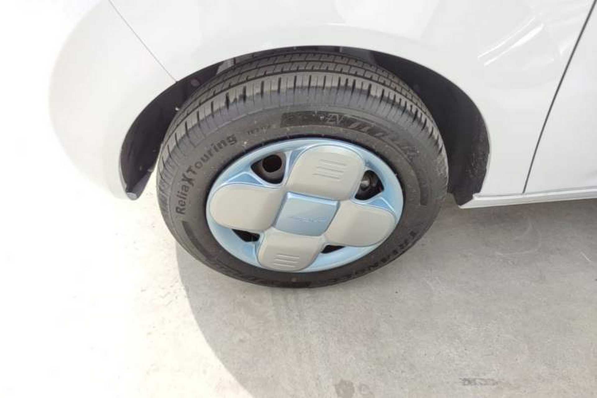 Used Geely Galaxy Panda 2024 Panda Mini 200km Endurance Bear Left Front Wheel Hub