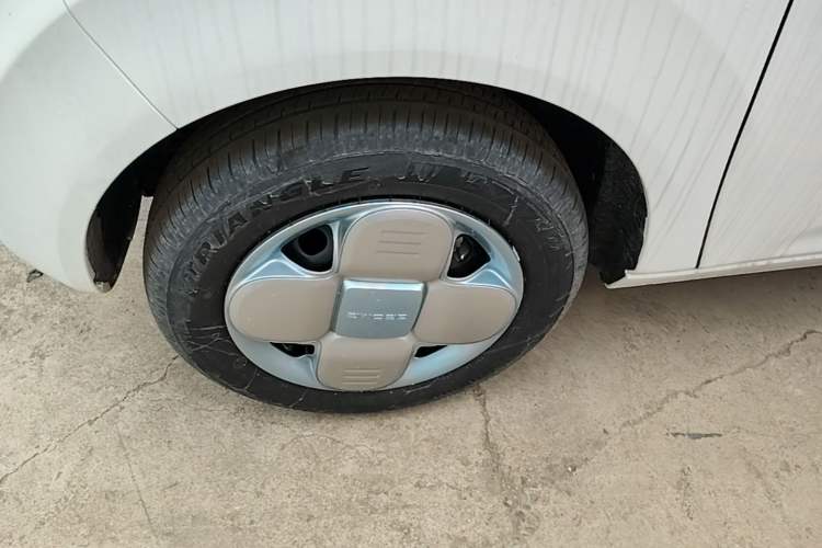 Used Geely Galaxy Panda 2024 Panda Mini 200km Endurance Bear Left Front Wheel Hub