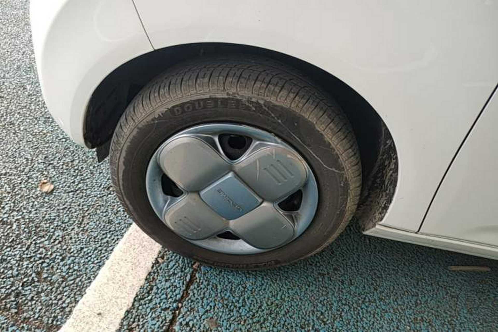 Used Geely Galaxy Panda 2024 Panda Mini 200km Dragon Edition Left Front Wheel Hub