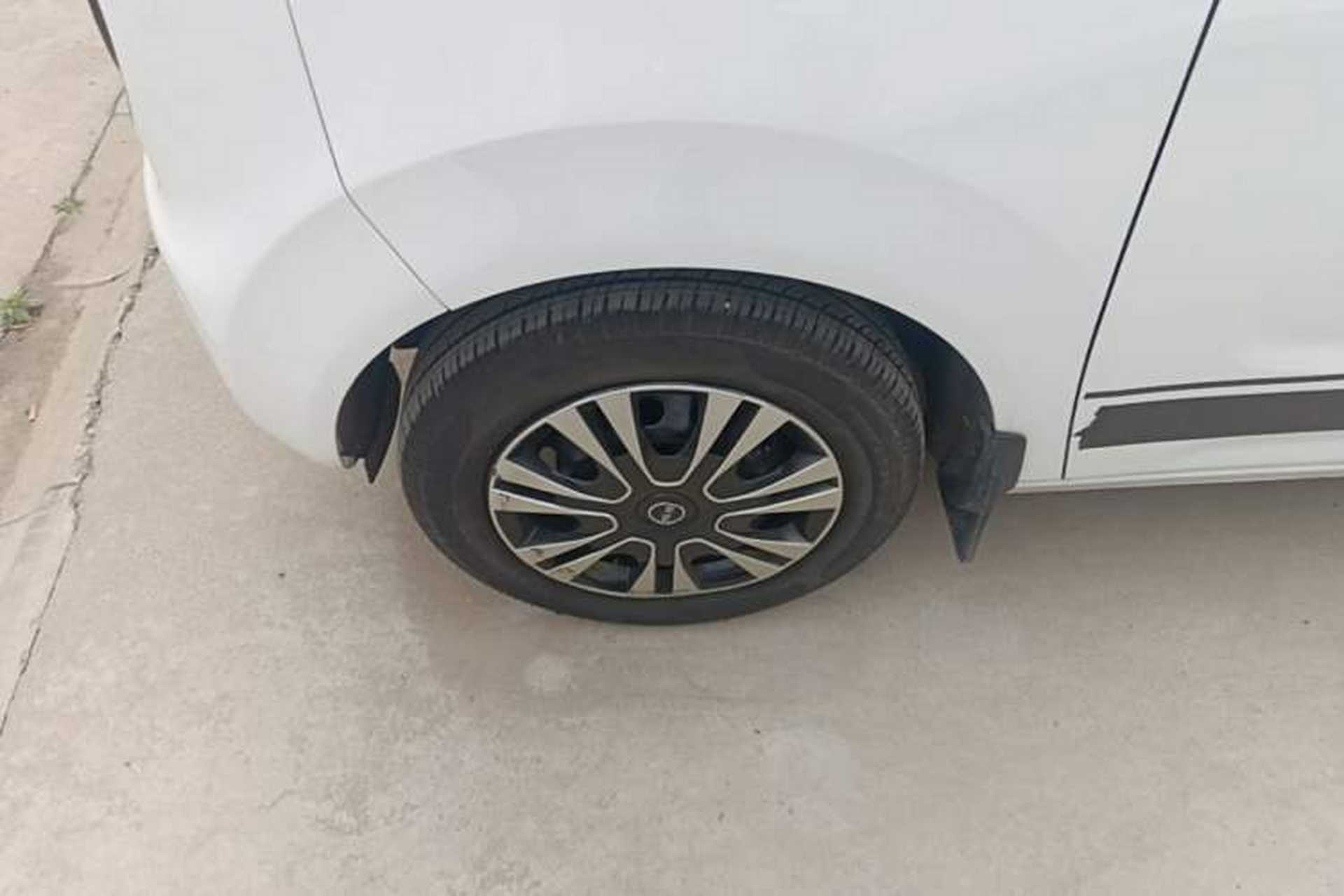 Used Geely Galaxy Panda 2024 Panda Mini 200km Endurance Bear Left Front Wheel Hub