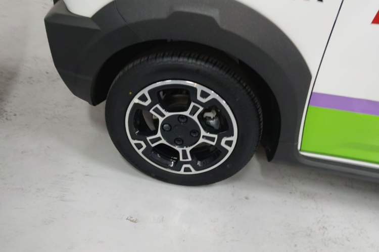 Used Geely Galaxy Panda 2024 200km Panda Rider Left Front Wheel Hub
