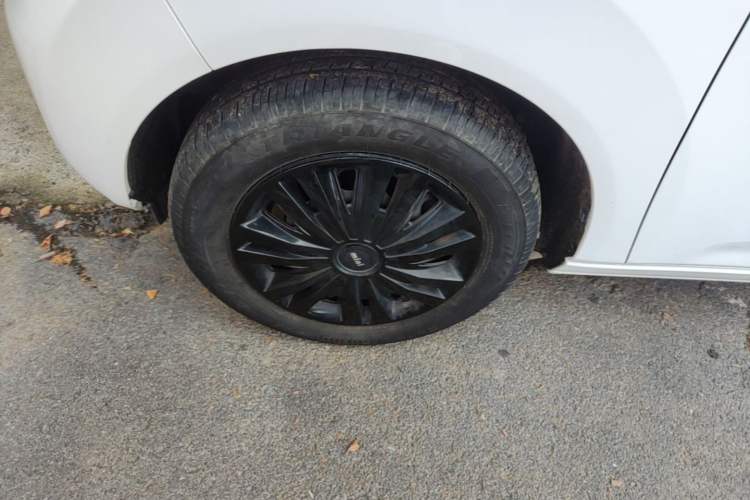 Used Geely Galaxy Panda 2024 Panda Mini 200km Endurance Bear Left Front Wheel Hub