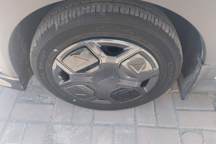 Used Geely Galaxy Panda 2024 200km Panda Kart Left Front Wheel Hub