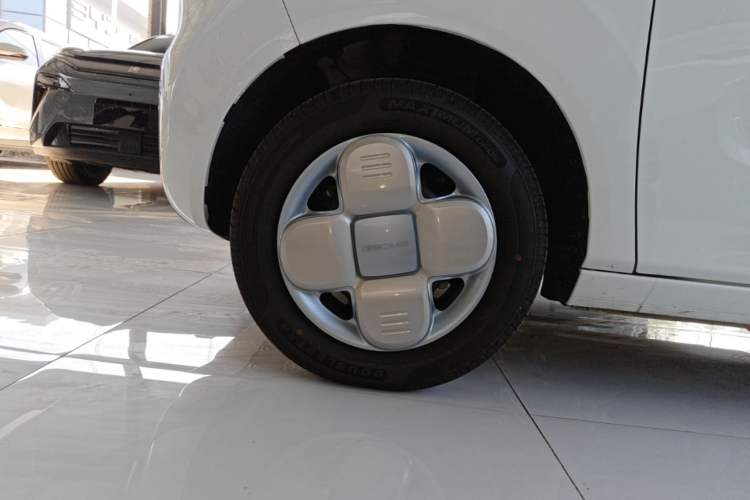 Used Geely Galaxy Panda 2024 Panda Mini 200km Endurance Bear Left Front Wheel Hub