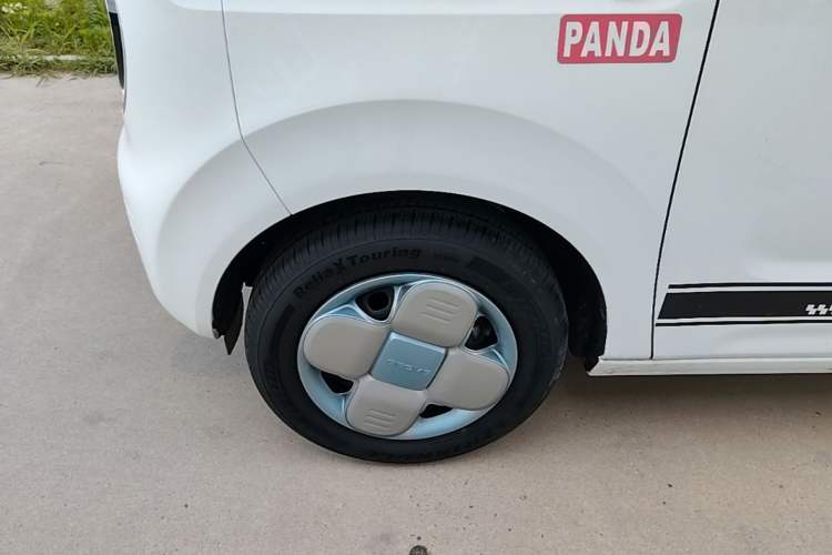 Used Geely Galaxy Panda 2024 Panda Mini 200km Endurance Bear Left Front Wheel Hub