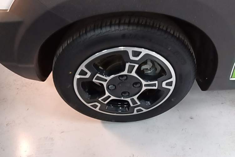 Used Geely Galaxy Panda 2024 200km Panda Rider Left Front Wheel Hub