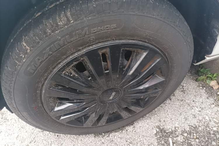 Used Geely Galaxy Panda 2024 Panda Mini 200km Endurance Bear Left Front Wheel Hub