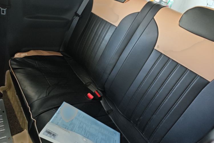 Used Geely Galaxy Panda 2024 Panda Mini 200km Endurance Bear Left Rear Seat