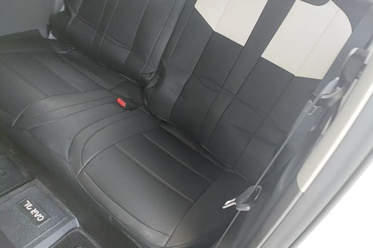 Used Geely Galaxy Panda 2024 Panda Mini 200km Endurance Bear Left Rear Seat