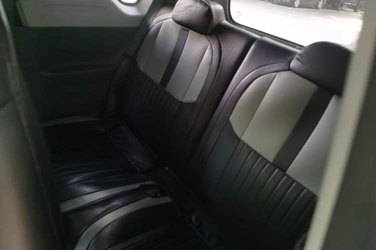 Used Geely Galaxy Panda 2024 Panda Mini 200km Endurance Bear Left Rear Seat